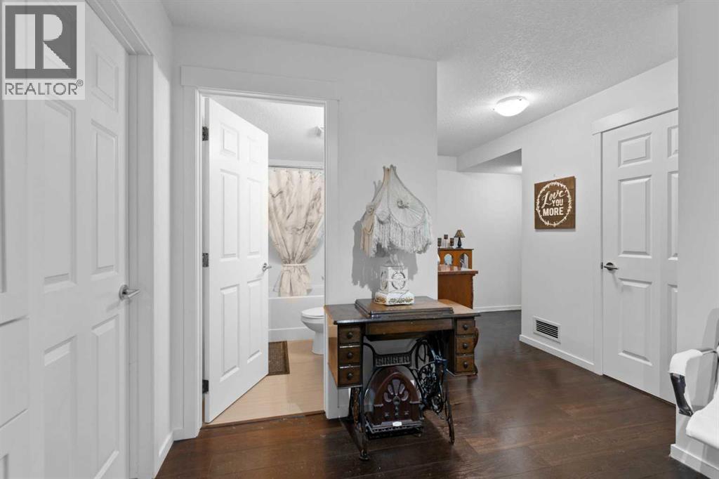 Single Family House for Sale in   Copperstone Park SE Copperfield Calgary 