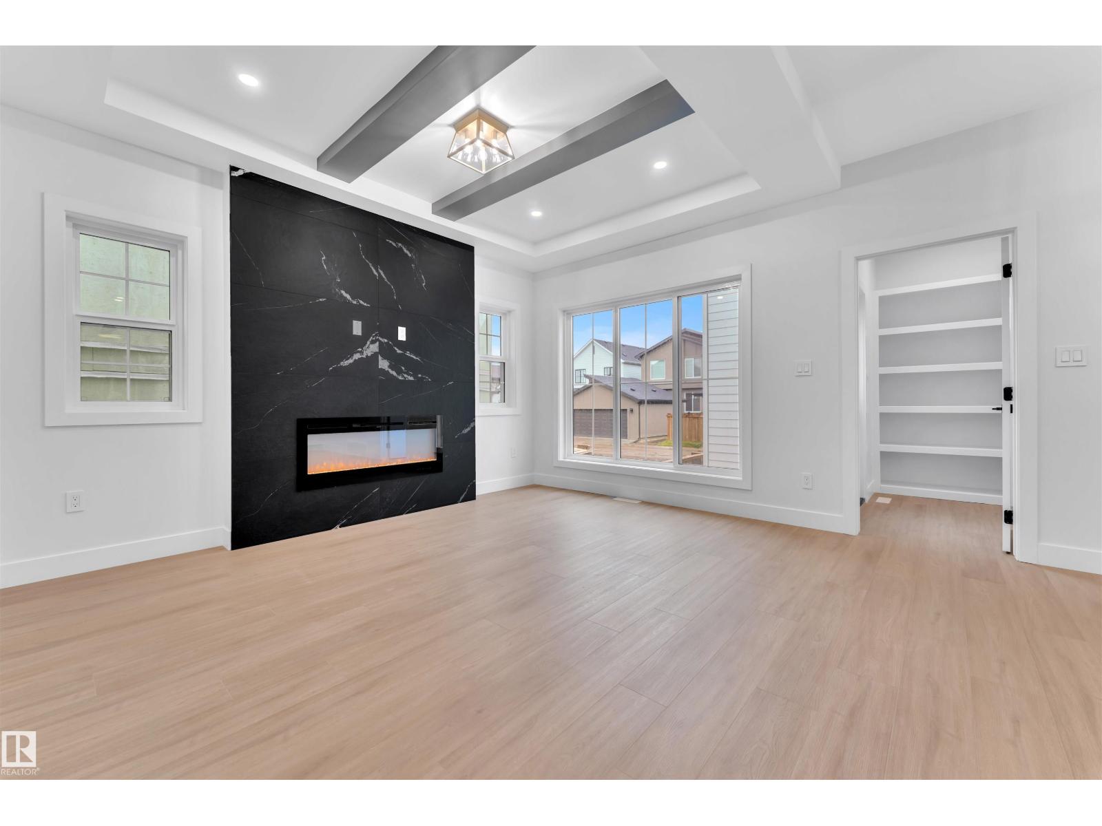 Photo 18 of 6113 Crawford Dr Sw, Edmonton AB