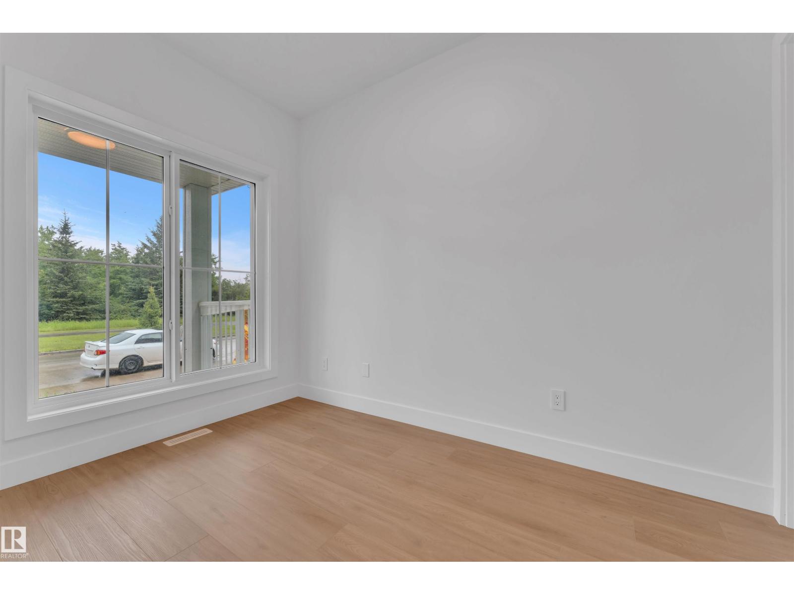 Photo 11 of 6113 Crawford Dr Sw, Edmonton AB