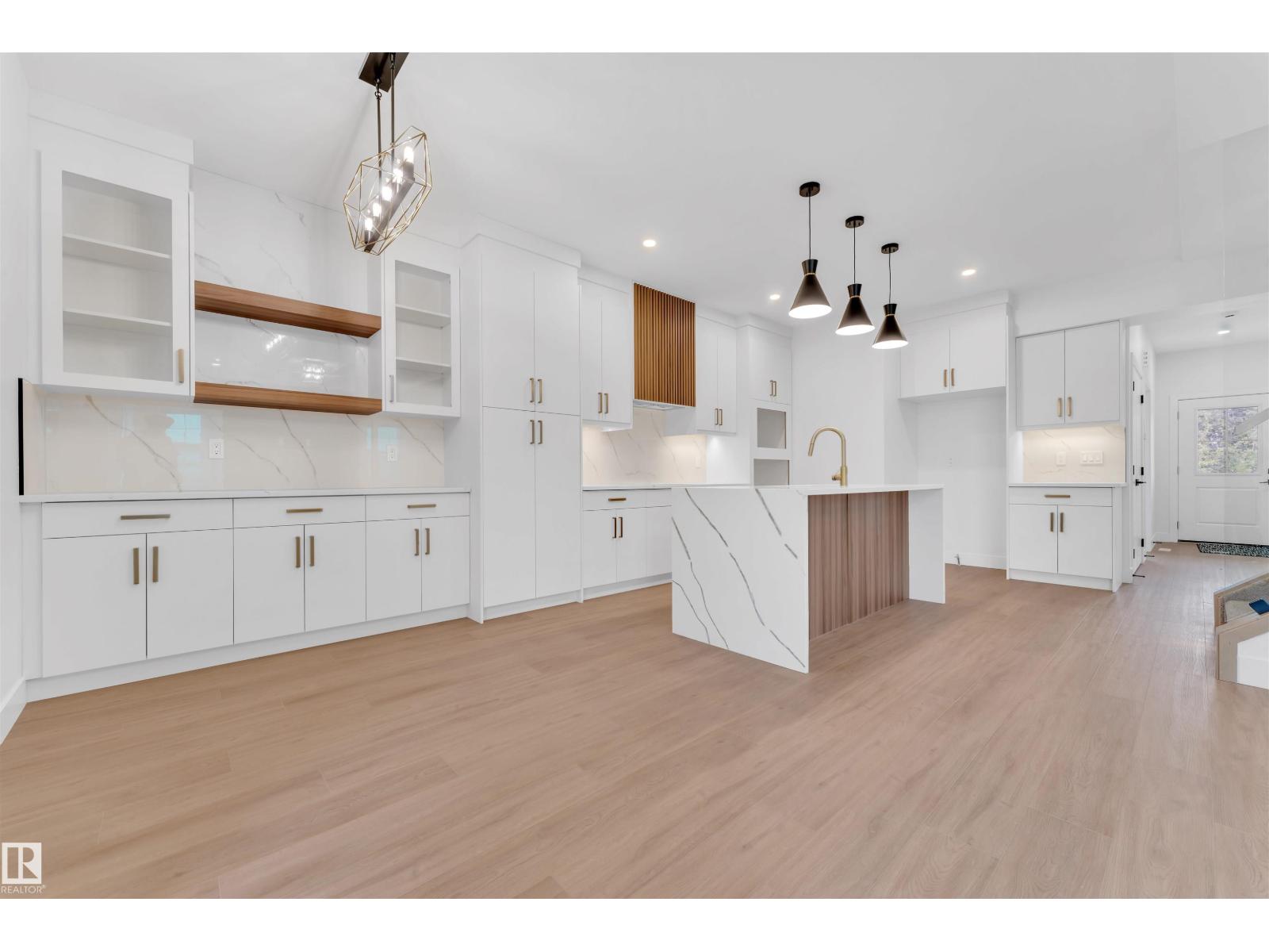 Photo 14 of 6113 Crawford Dr Sw, Edmonton AB