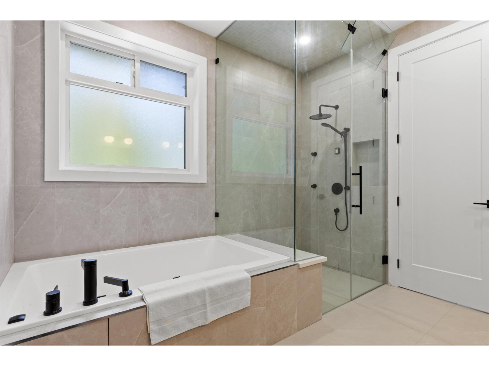 Photo 25 of 13093 98 A Avenue, Surrey BC