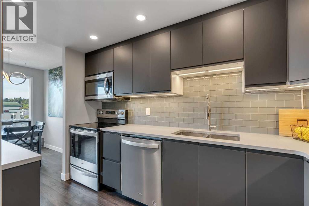 Single Family House for Sale in    Avenue SW Beltline Calgary 