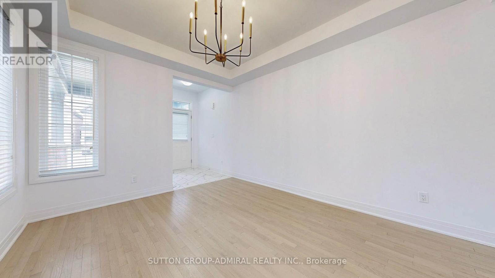 Photo 8 of 89 Kentledge Avenue, East Gwillimbury ON