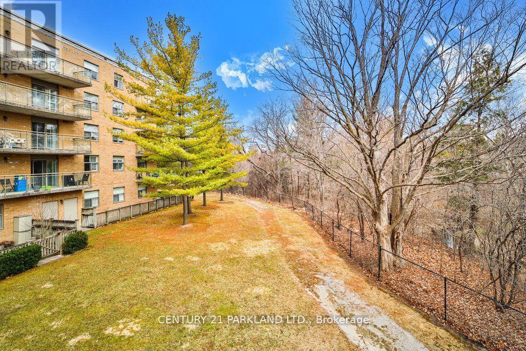 Photo 22 of 202 2506 Rutherford Road, Vaughan ON