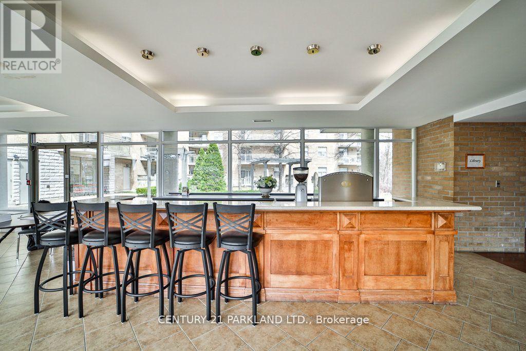 Photo 30 of 202 2506 Rutherford Road, Vaughan ON