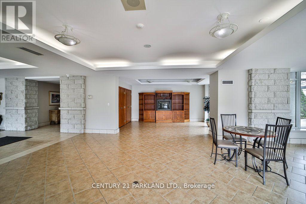 Photo 33 of 202 2506 Rutherford Road, Vaughan ON