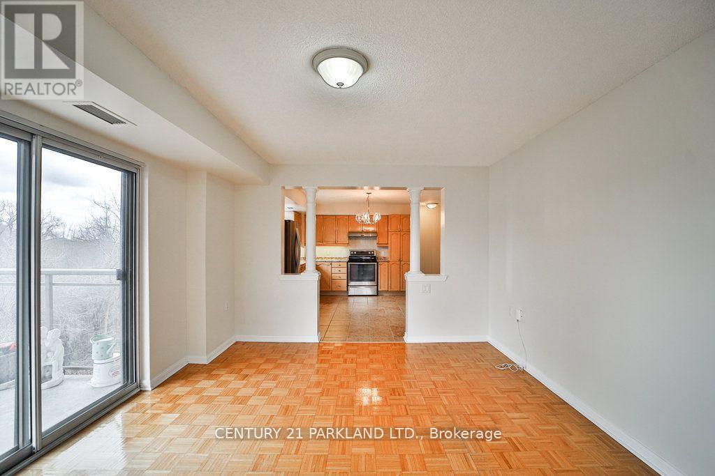 Photo 7 of 202 2506 Rutherford Road, Vaughan ON
