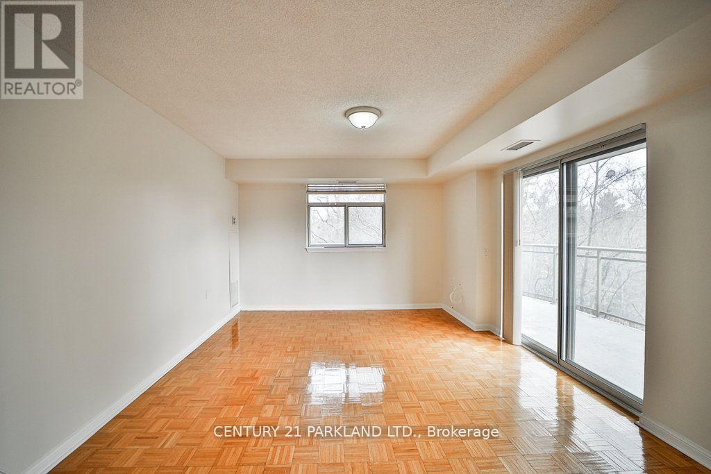 Photo 9 of 202 2506 Rutherford Road, Vaughan ON