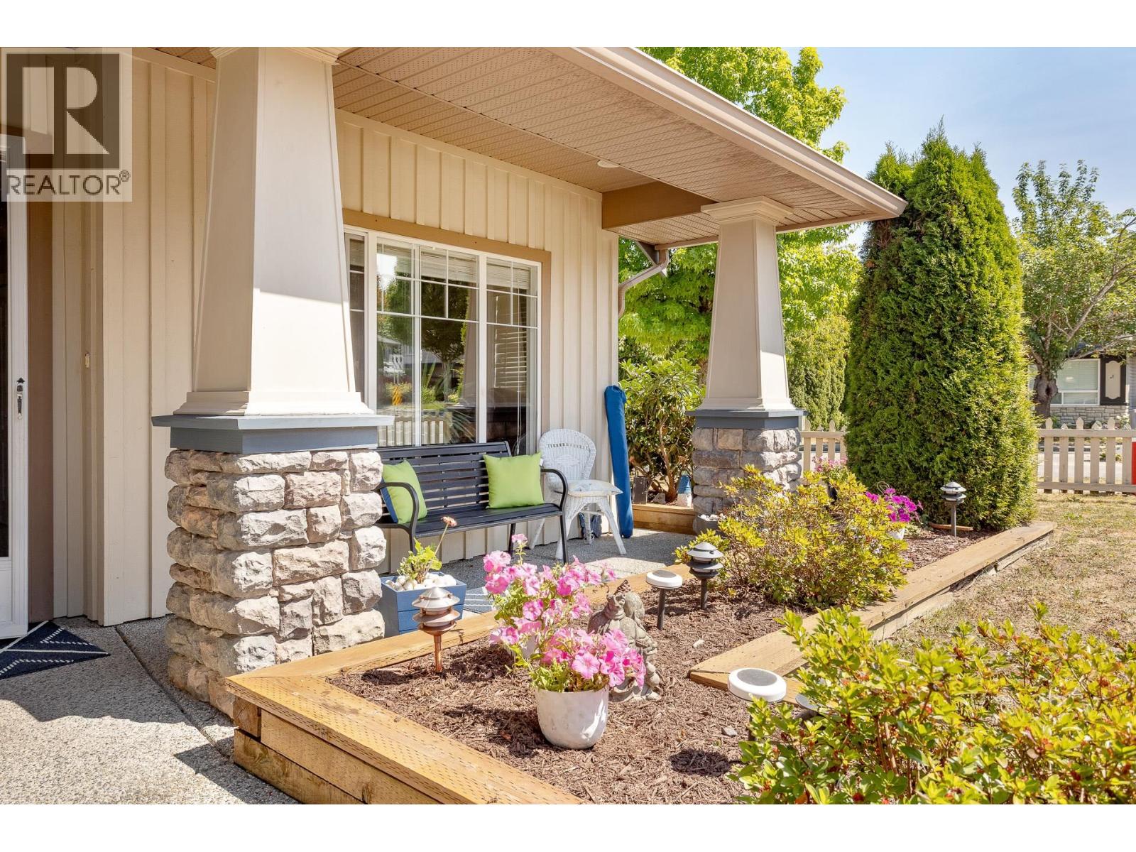 Photo 5 of 23785 116 Avenue, Maple Ridge BC
