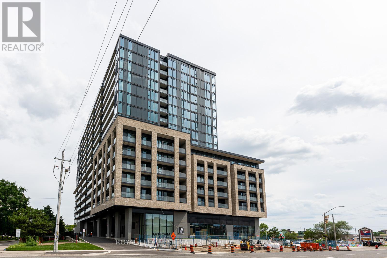 Photo 14 of 913 86 Dundas Street E, Mississauga ON