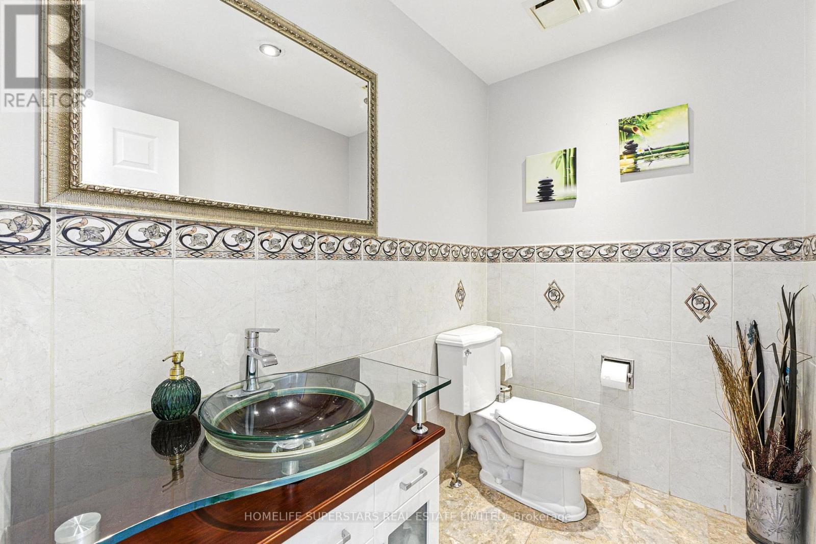 Photo 18 of 65 Nasmith Street, Brampton ON