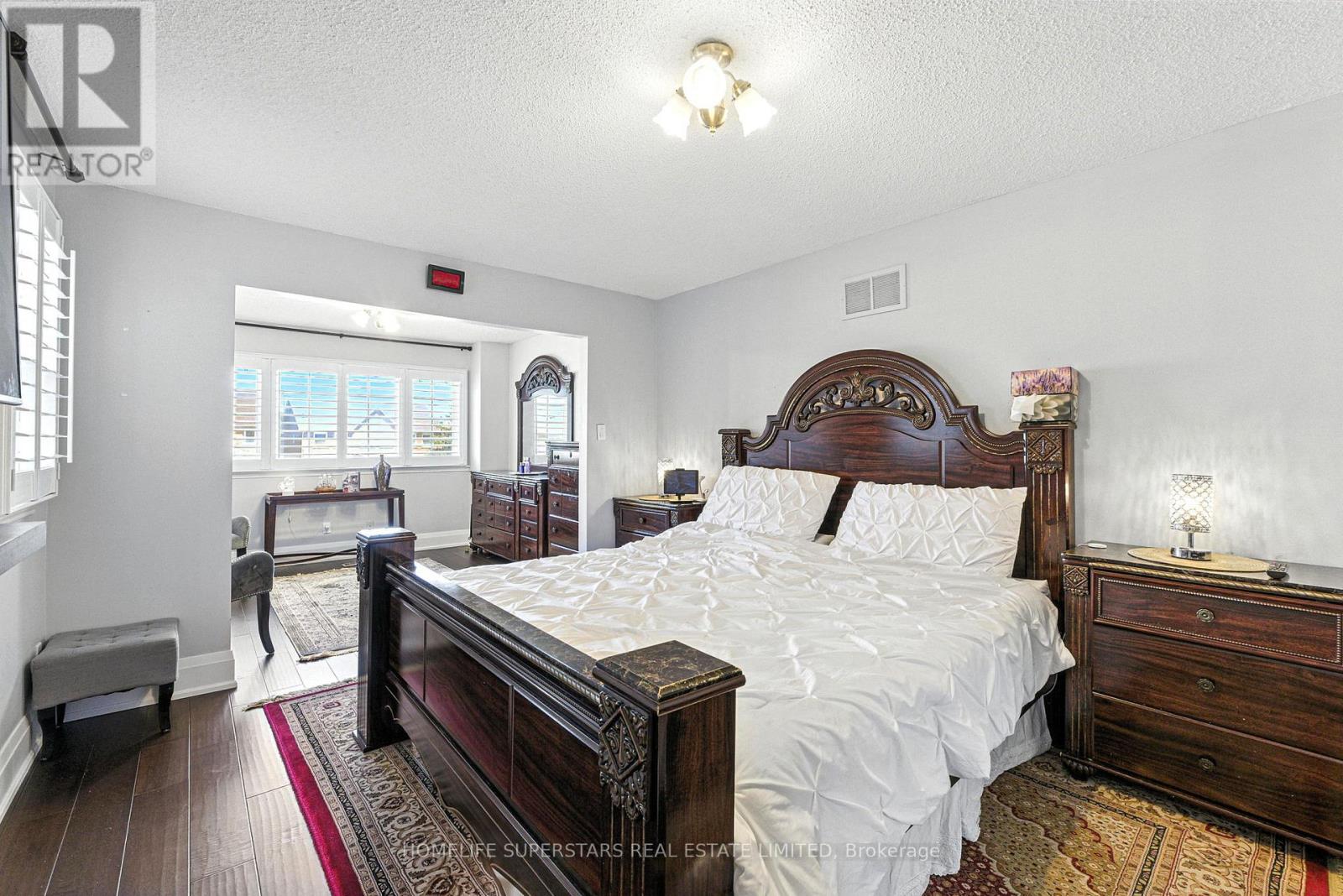 Photo 24 of 65 Nasmith Street, Brampton ON