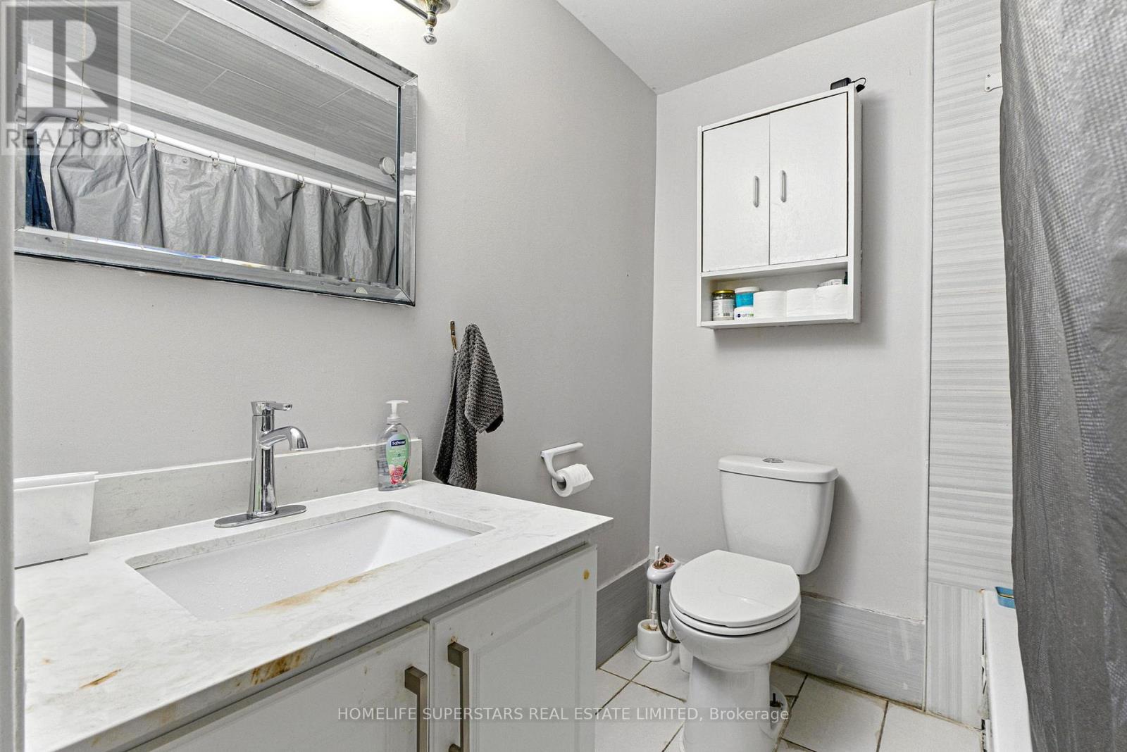 Photo 40 of 65 Nasmith Street, Brampton ON