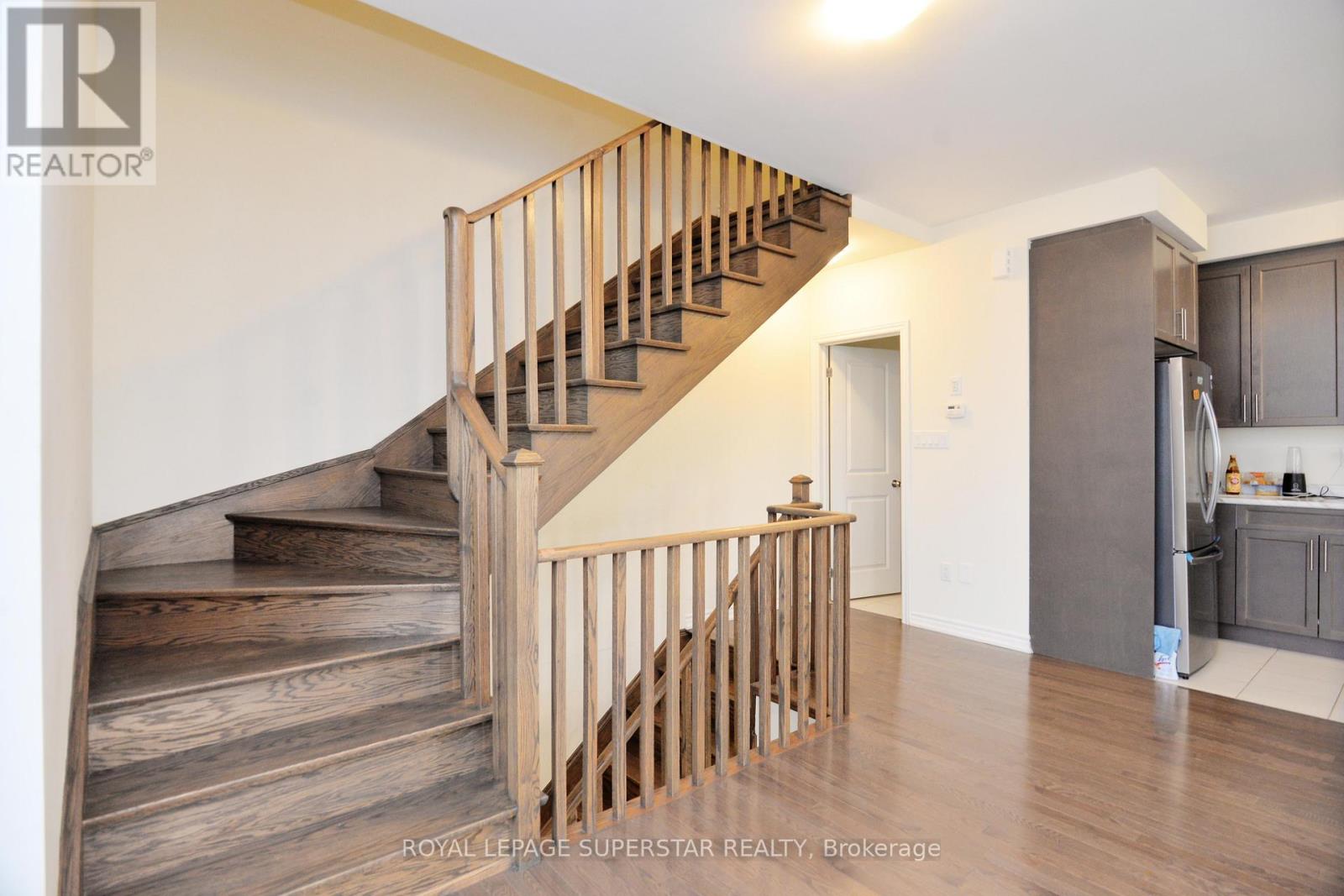 Photo 6 of 98 Donald Ficht Crescent, Brampton ON