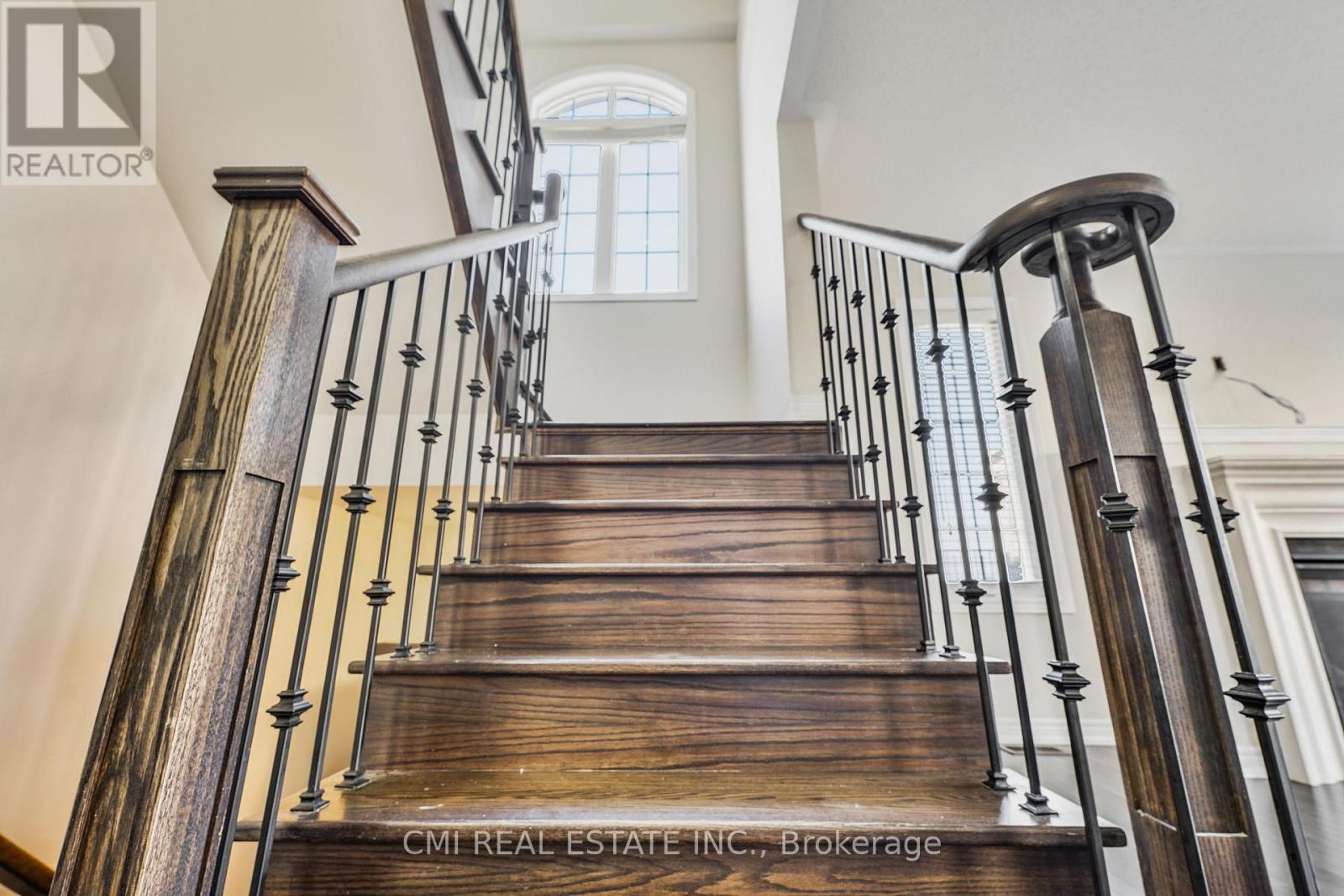 Photo 32 of 40 Spokanne Street N, Brampton ON