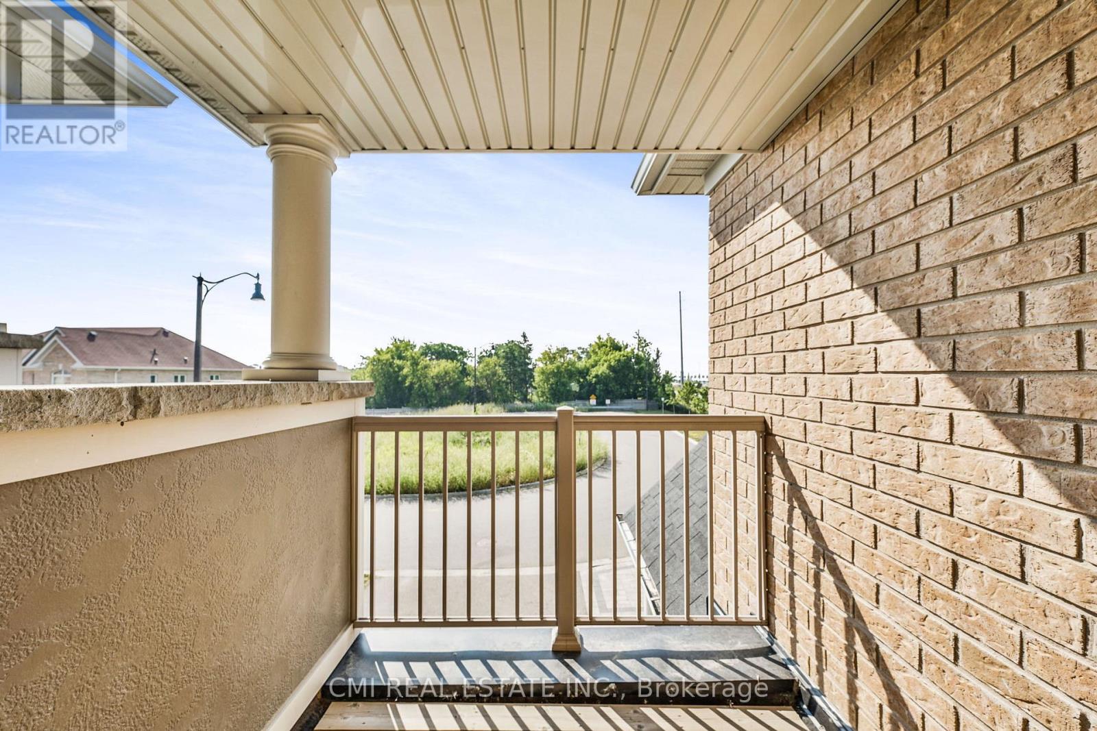 Photo 36 of 40 Spokanne Street N, Brampton ON