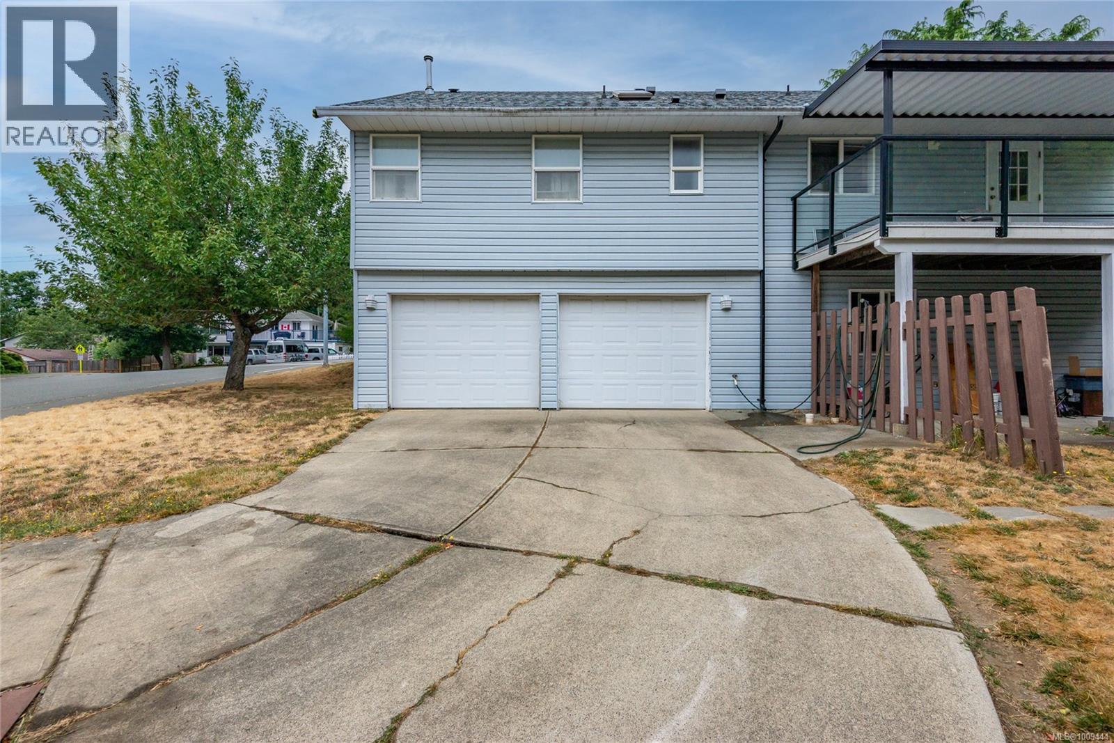 Photo 37 of 1427 Noel Ave, Comox BC