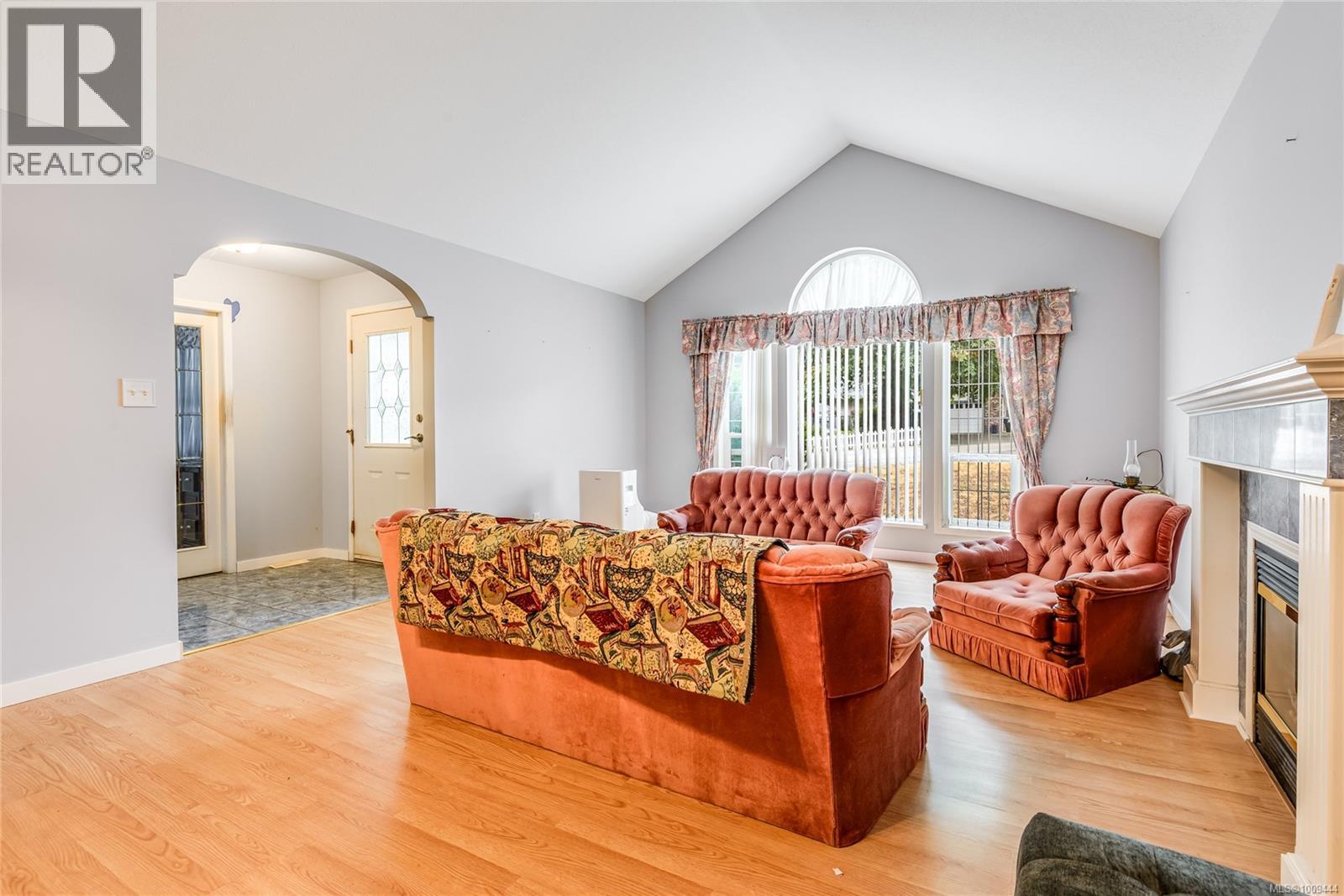 Photo 6 of 1427 Noel Ave, Comox BC