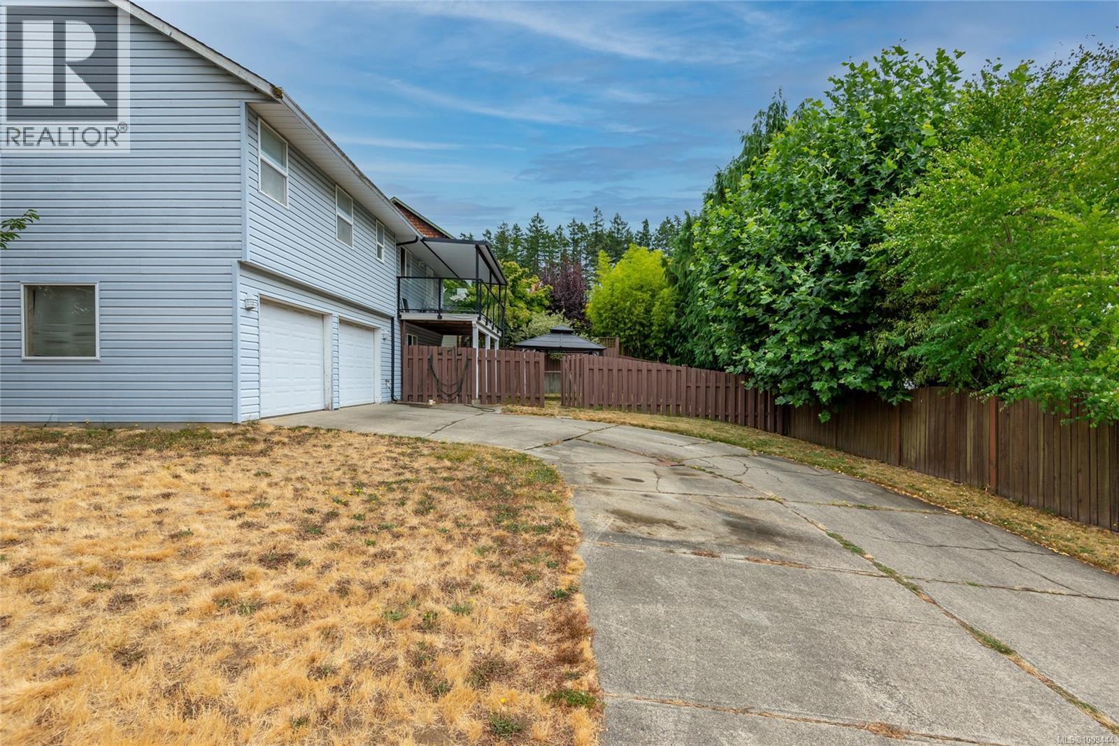 Photo 35 of 1427 Noel Ave, Comox BC