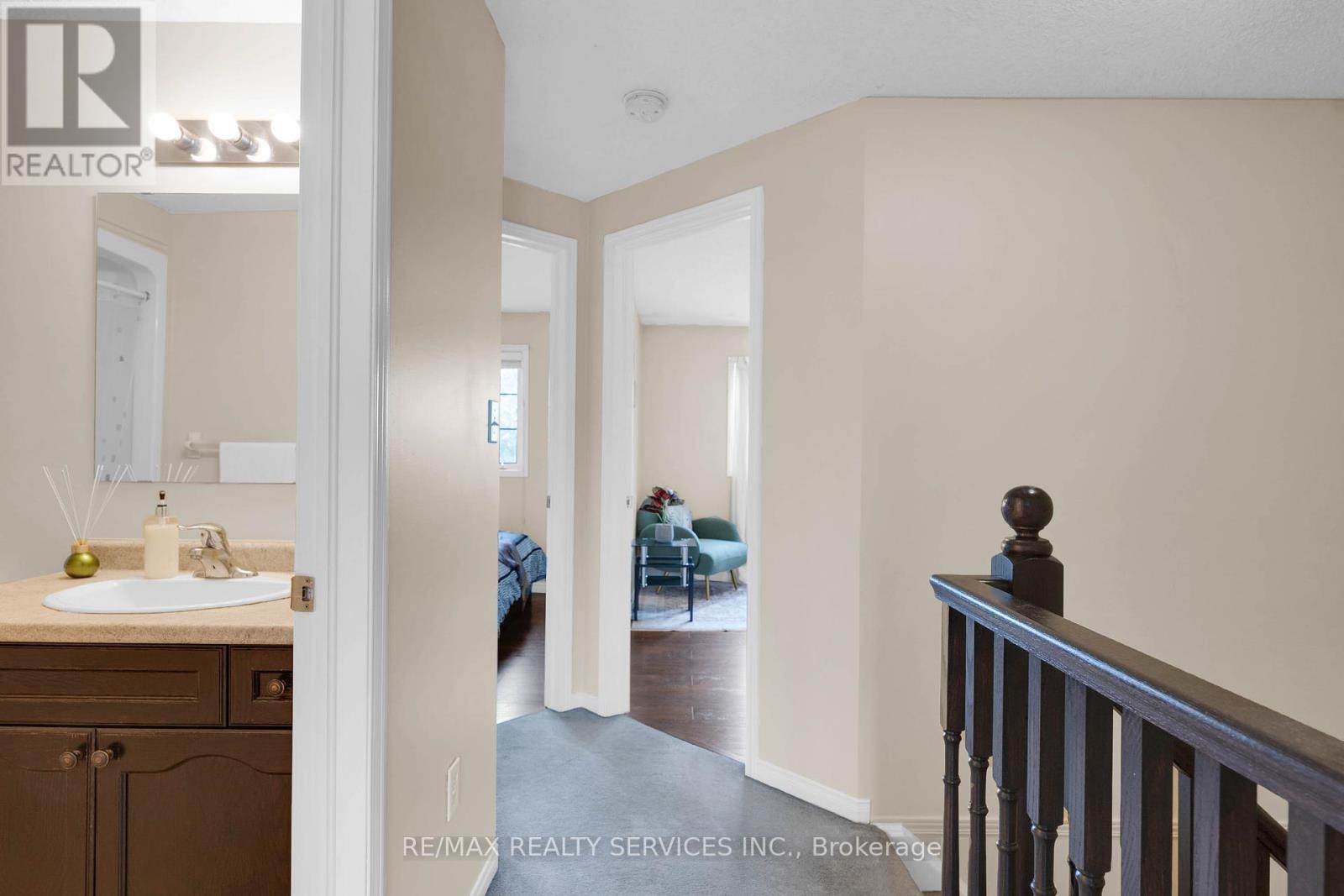 Photo 19 of 36 Fallowfield Drive, Kitchener ON
