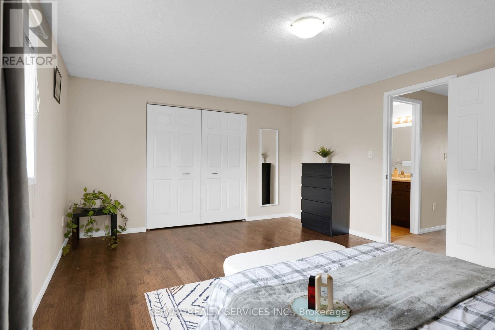 Photo 22 of 36 Fallowfield Drive, Kitchener ON