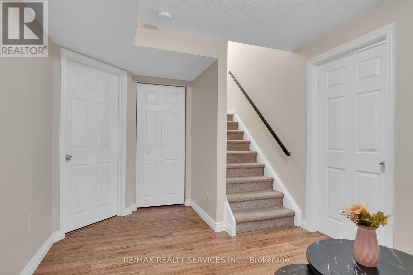 Photo 29 of 36 Fallowfield Drive, Kitchener ON