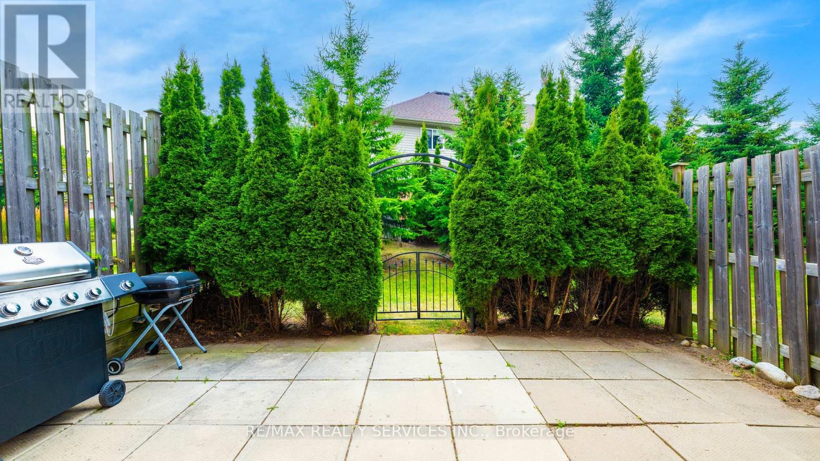 Photo 34 of 36 Fallowfield Drive, Kitchener ON