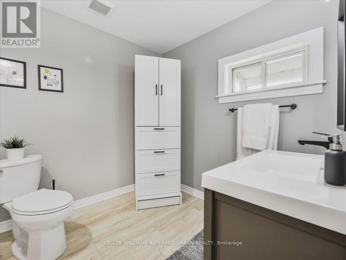 Photo 24 of 5 Hill Avenue, Brantford ON