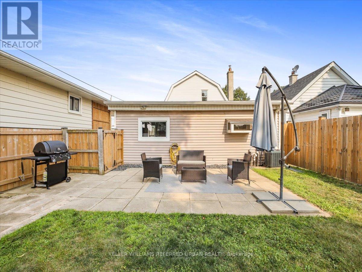 Photo 28 of 5 Hill Avenue, Brantford ON