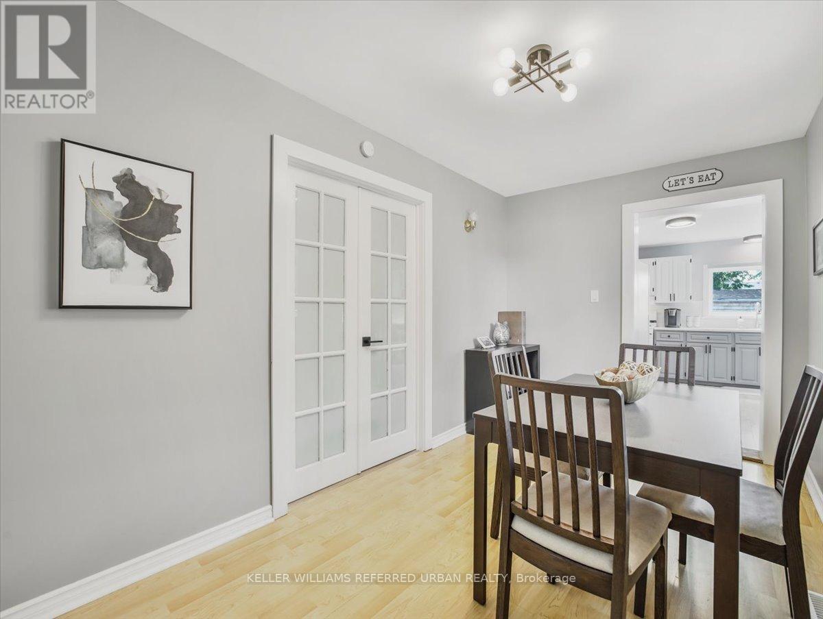Photo 8 of 5 Hill Avenue, Brantford ON
