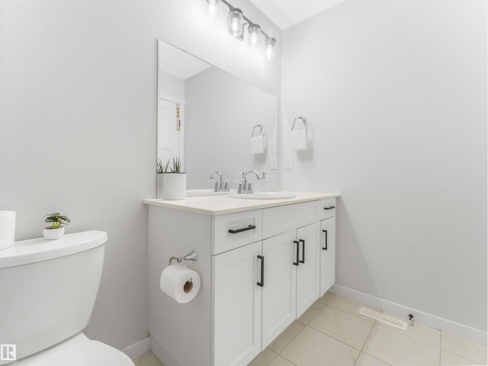 Photo 21 of 9311 226 St Nw, Edmonton AB