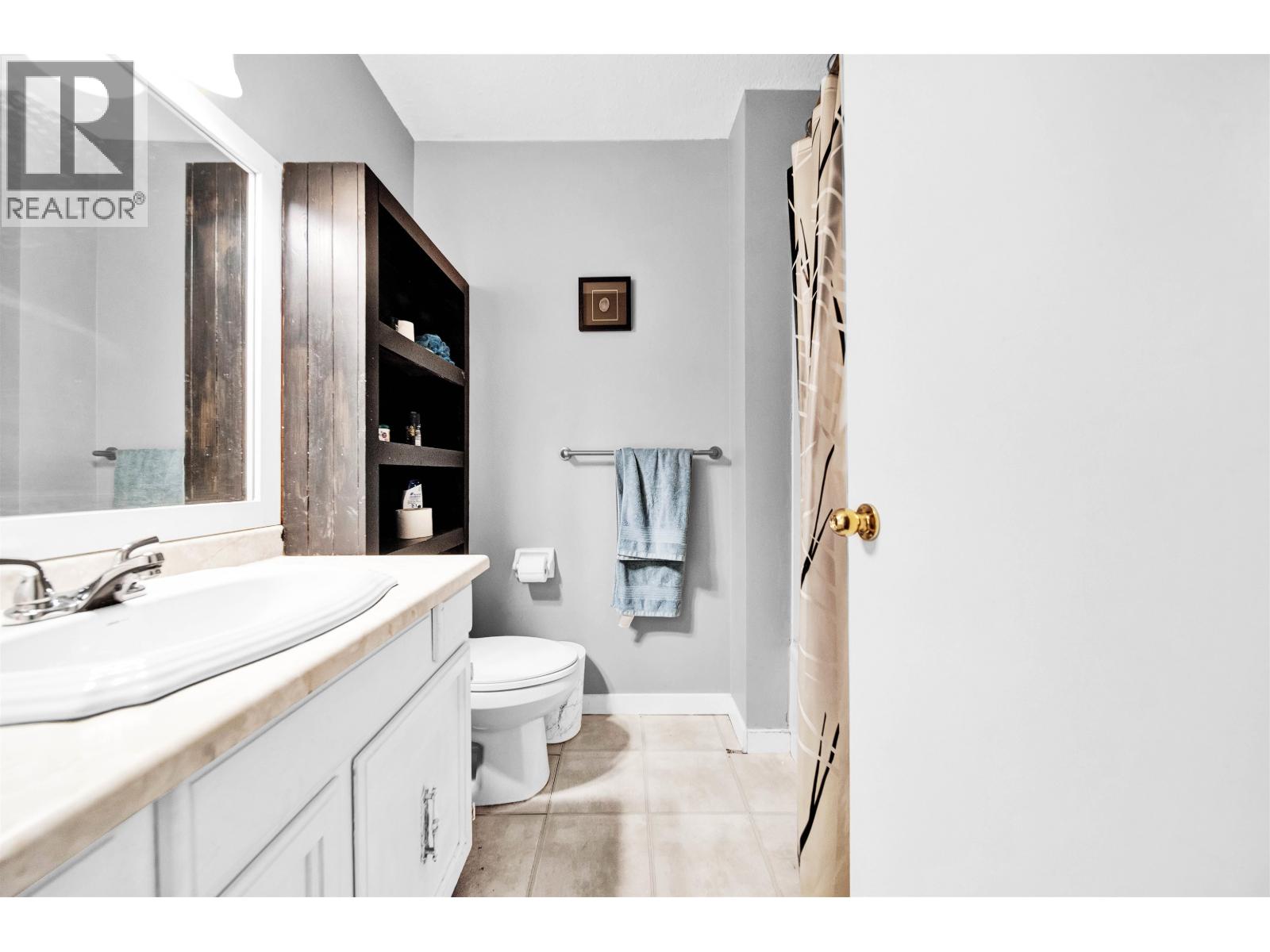 Photo 13 of 21022 123 Avenue, Maple Ridge BC