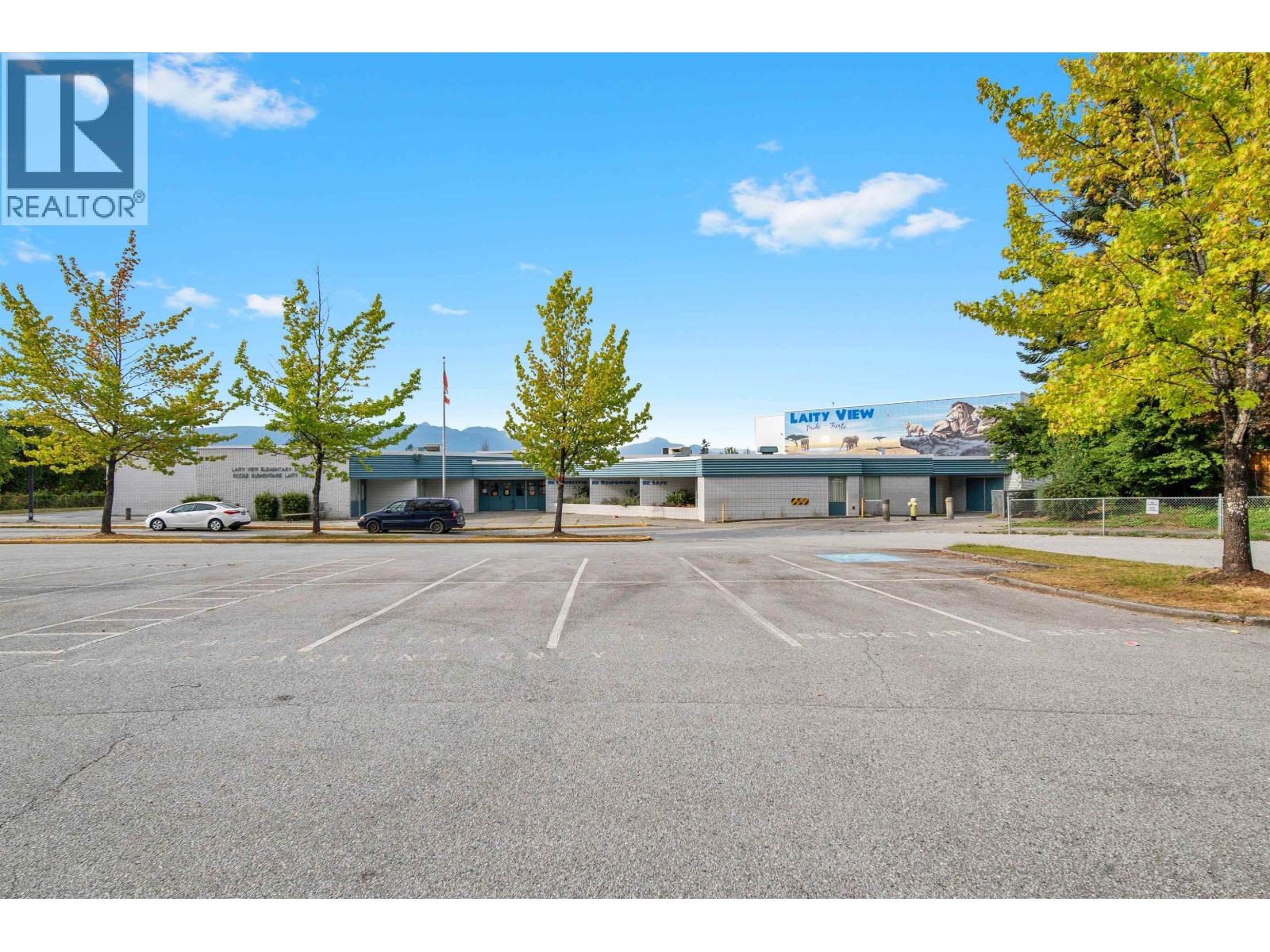 Photo 1 of 21022 123 Avenue, Maple Ridge BC