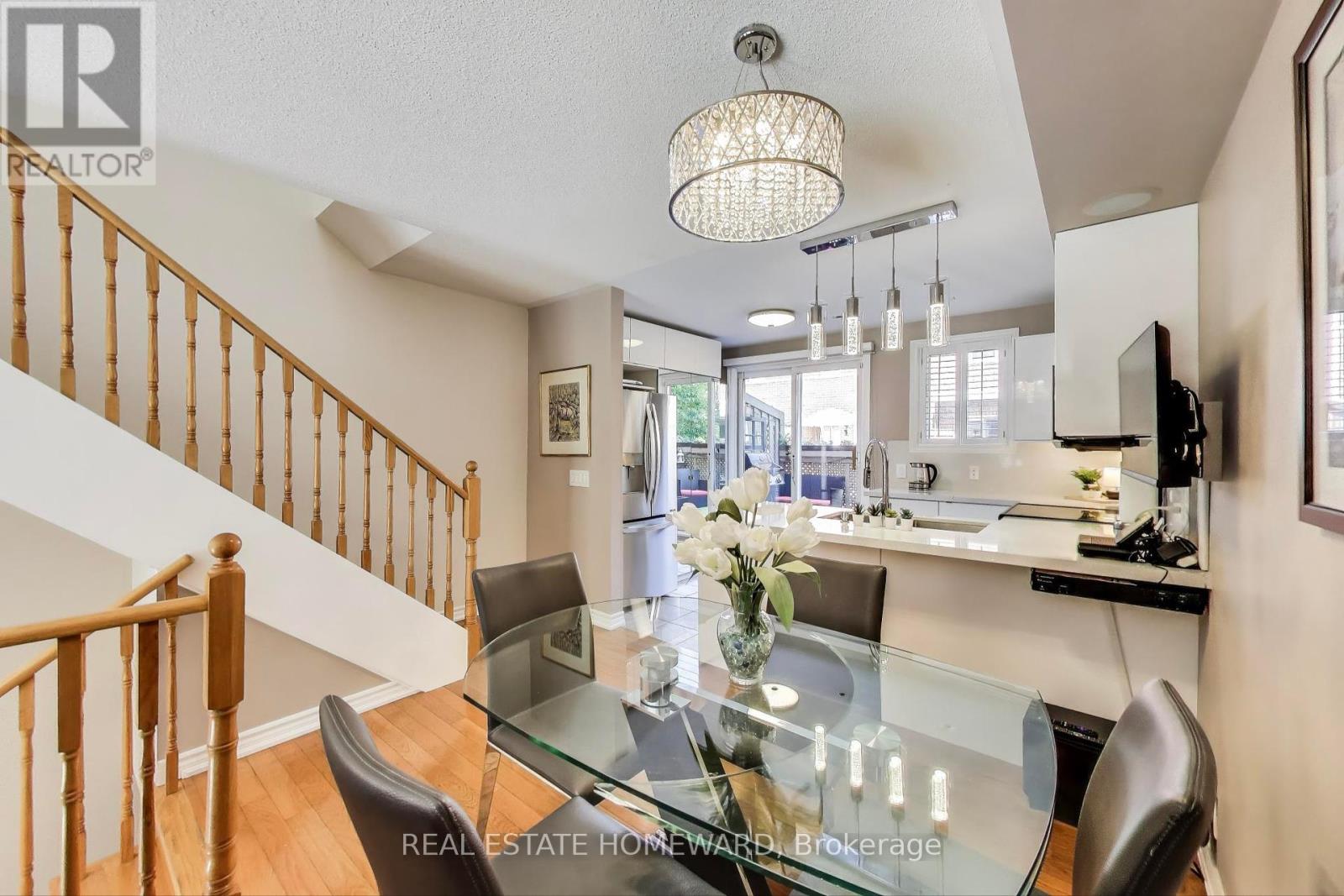 Photo 16 of 257 Milan Street, Toronto ON