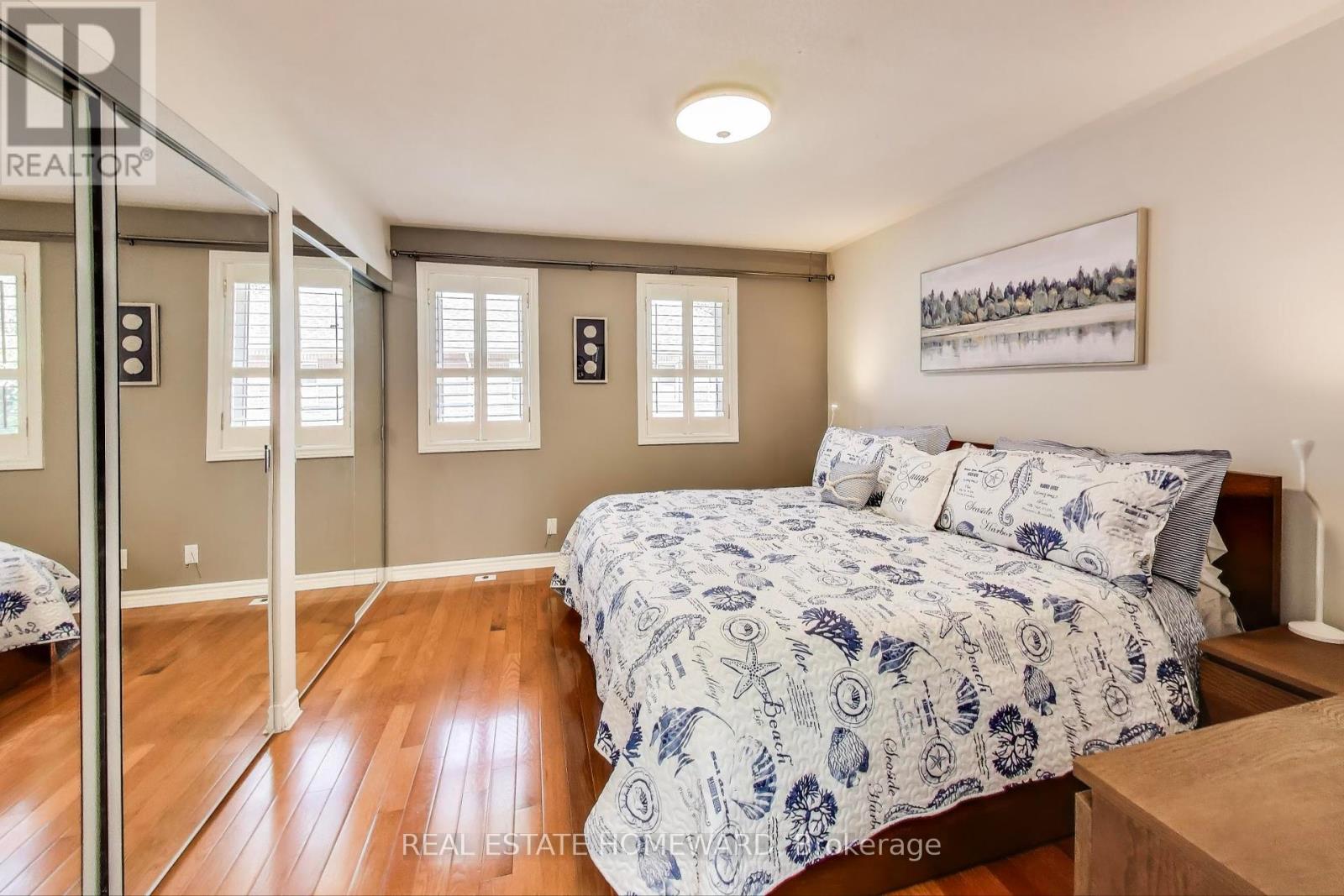 Photo 12 of 257 Milan Street, Toronto ON