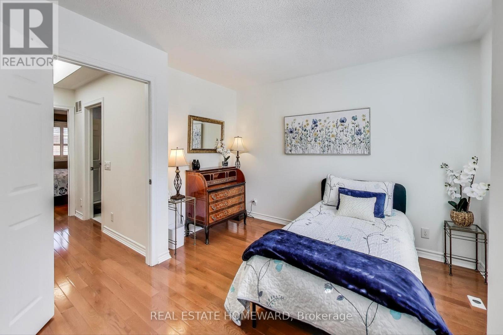 Photo 41 of 257 Milan Street, Toronto ON