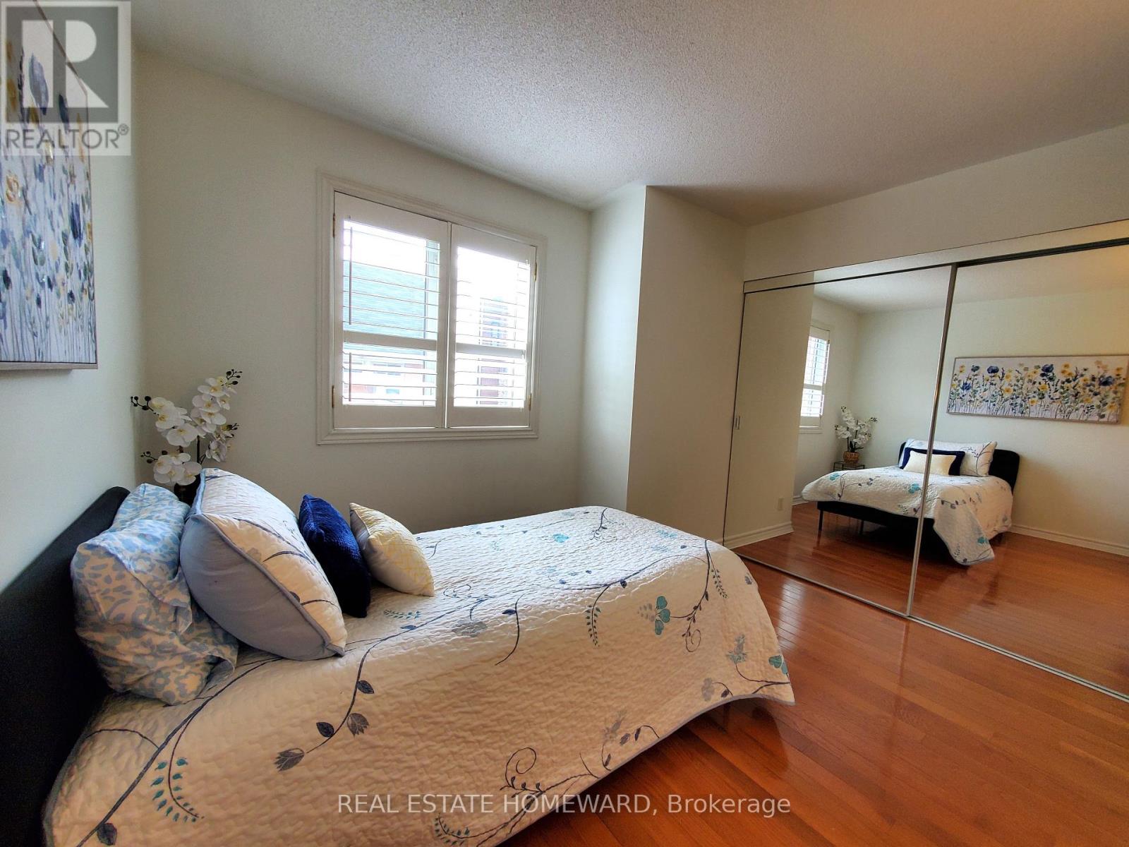 Photo 45 of 257 Milan Street, Toronto ON