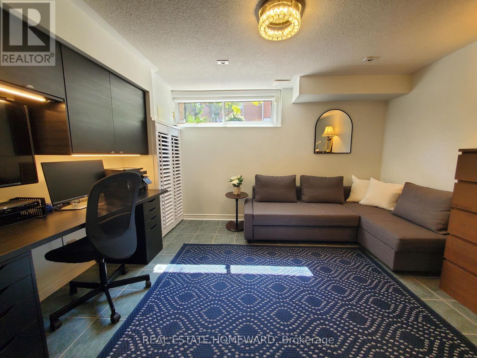 Photo 32 of 257 Milan Street, Toronto ON