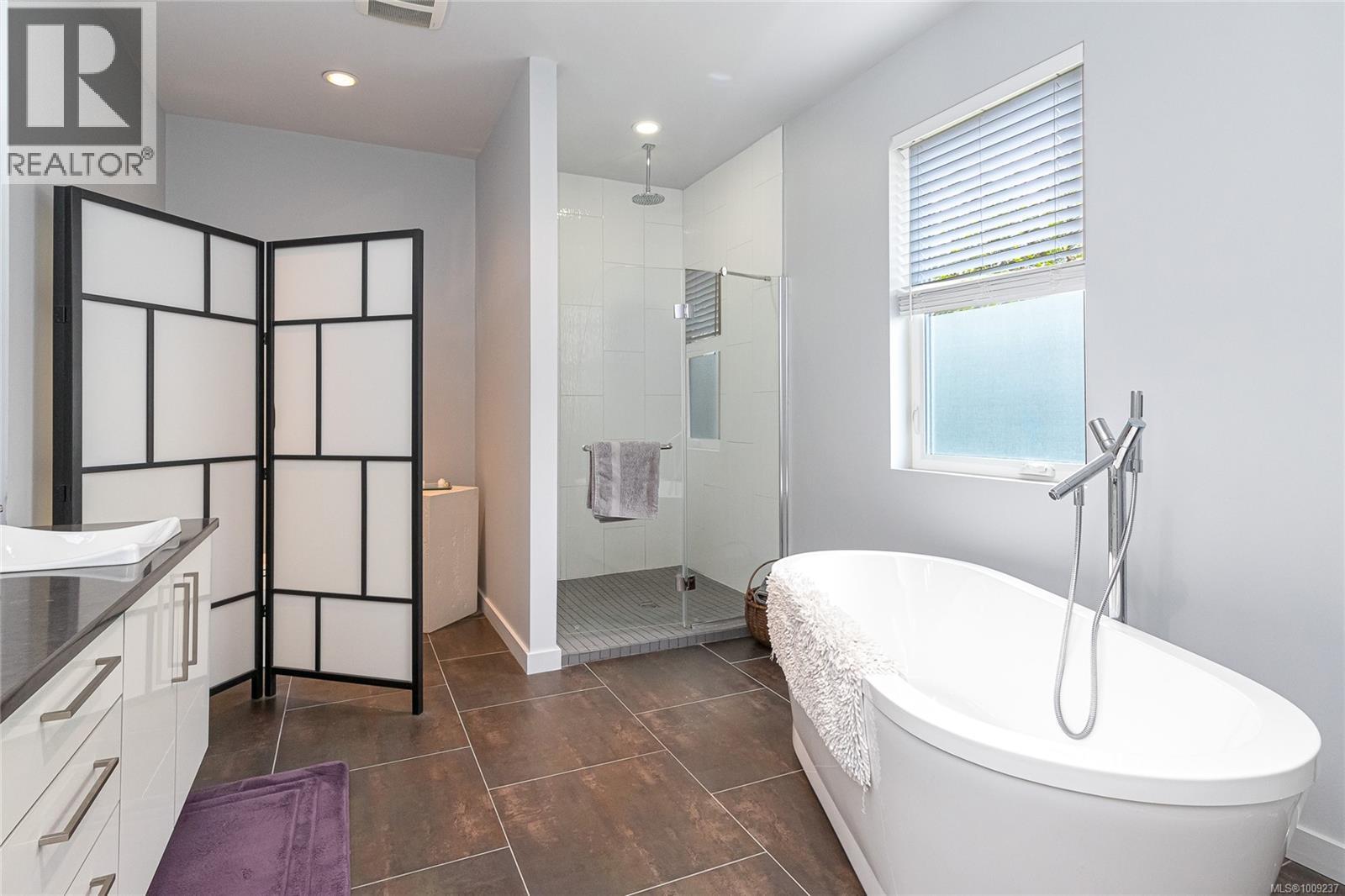  556 Delora Drive, Colwood