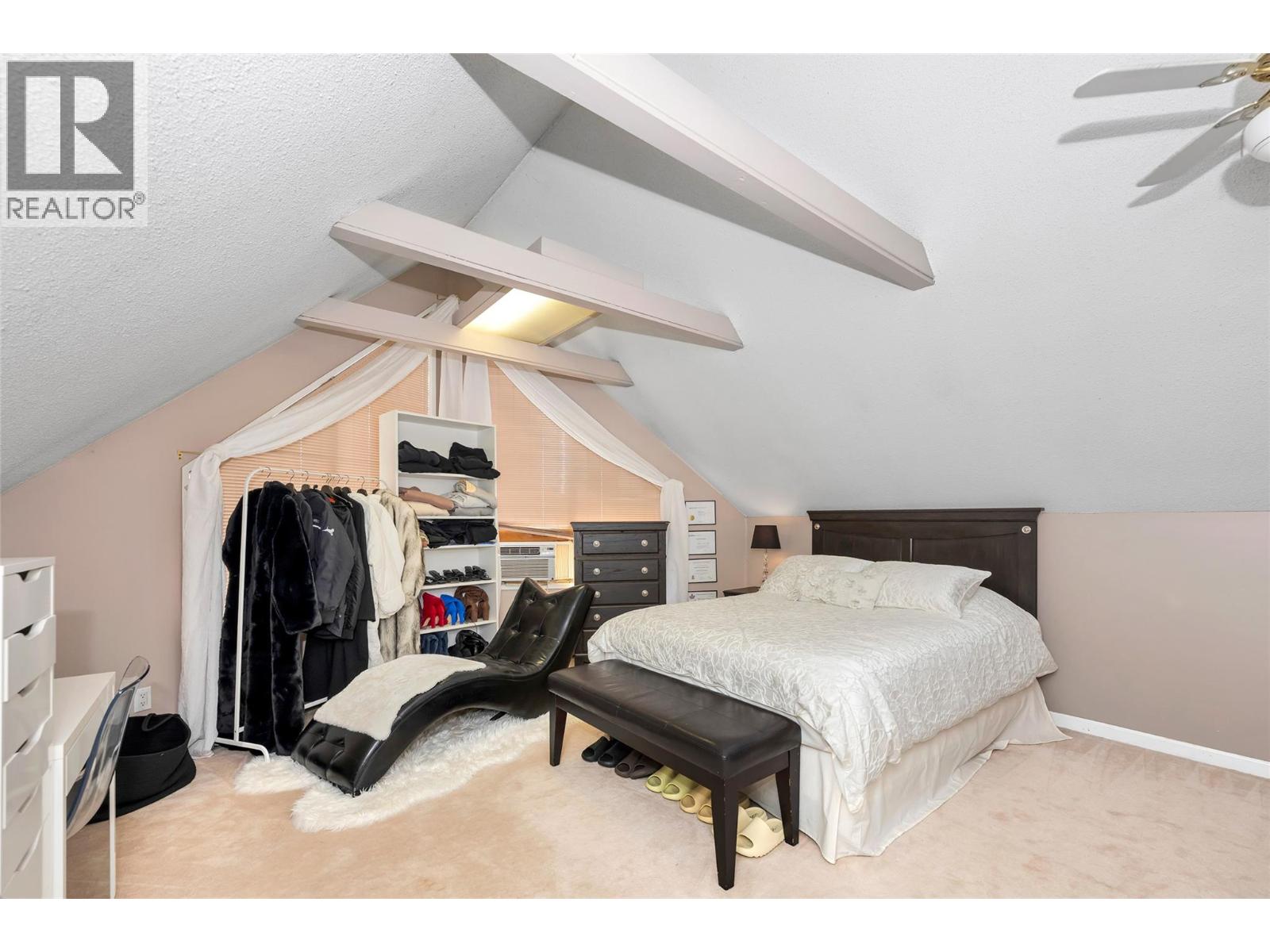 4111 round Prairie Road, Armstrong