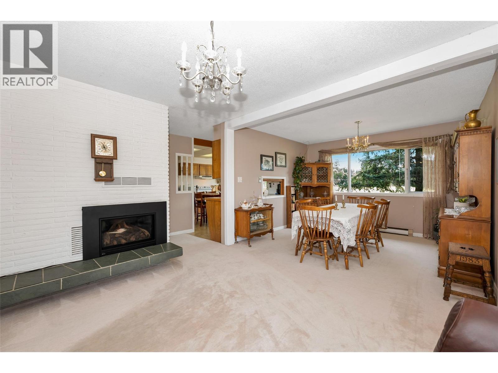 4111 round Prairie Road, Armstrong