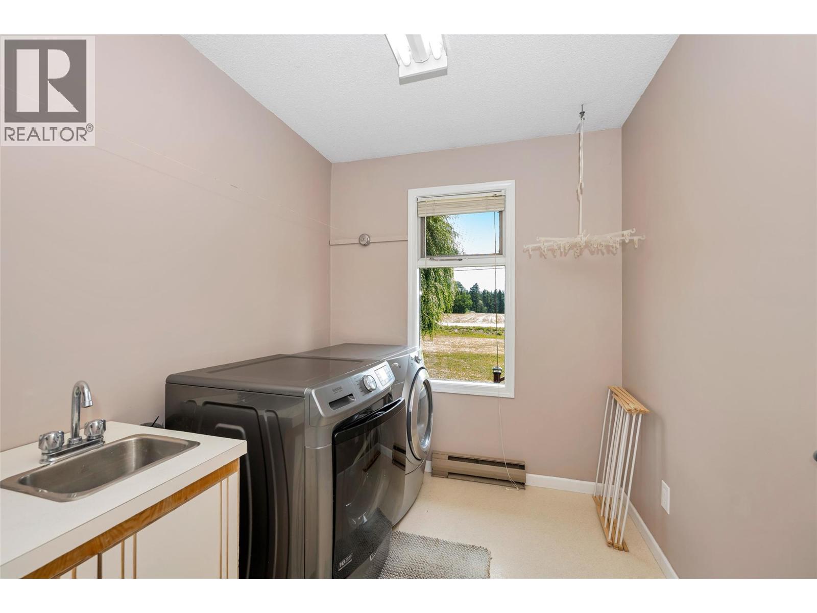 4111 round Prairie Road, Armstrong