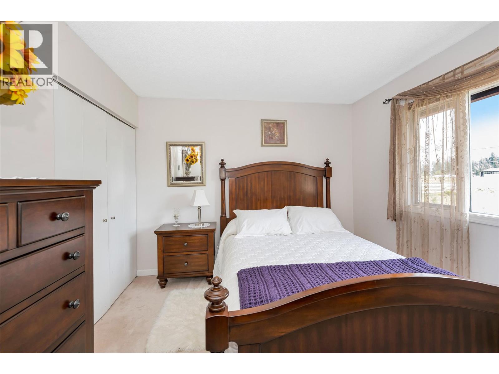 4111 round Prairie Road, Armstrong