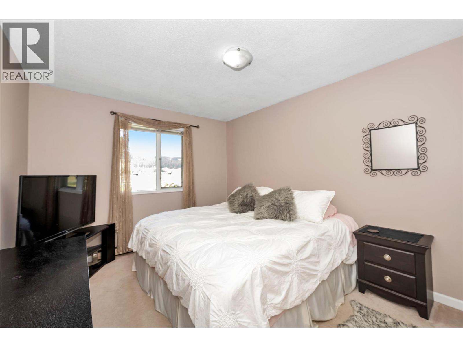 4111 round Prairie Road, Armstrong