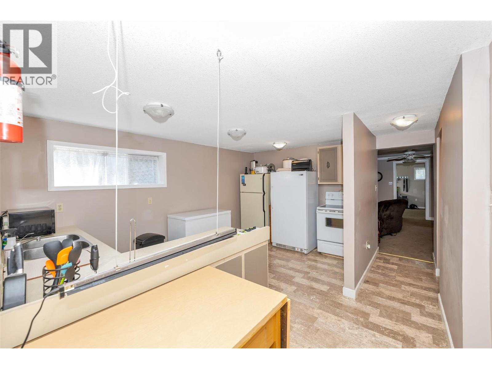 4111 round Prairie Road, Armstrong