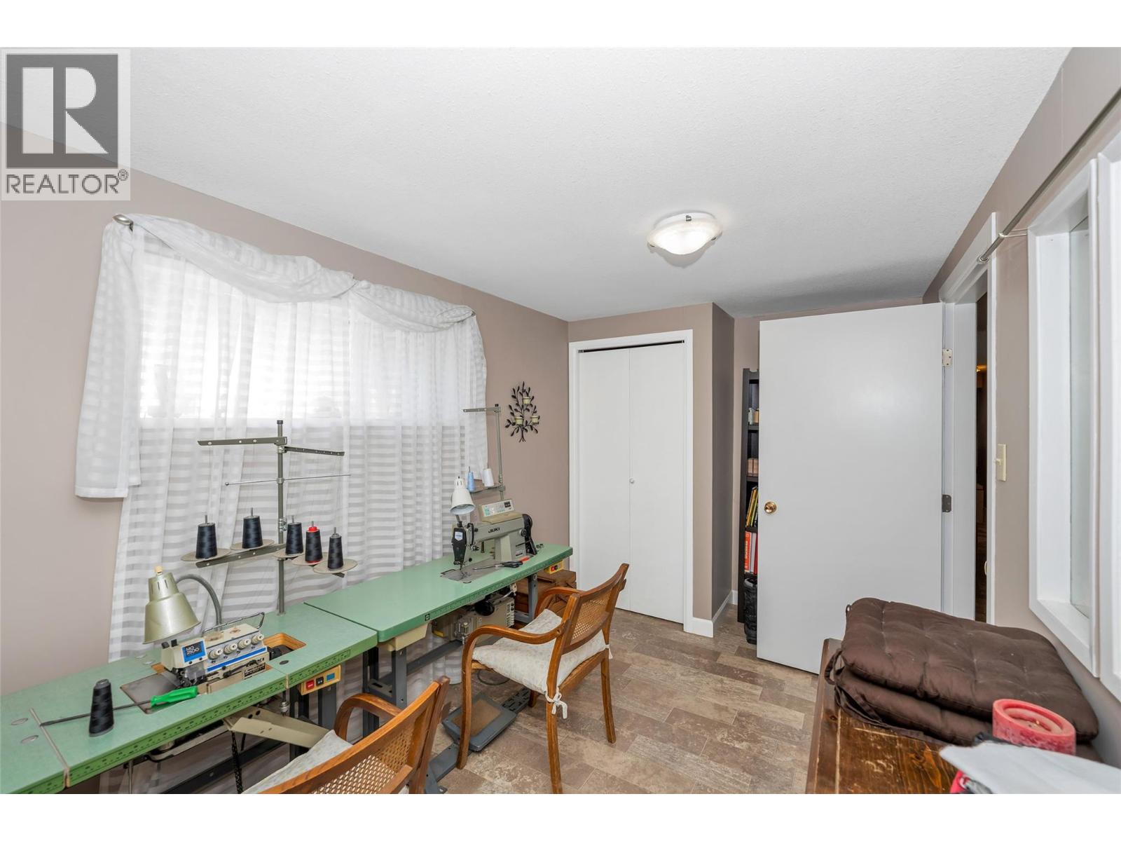 4111 round Prairie Road, Armstrong