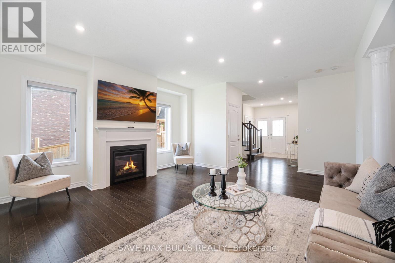 Photo 10 of 23 Kilpatrick Court, Clarington ON