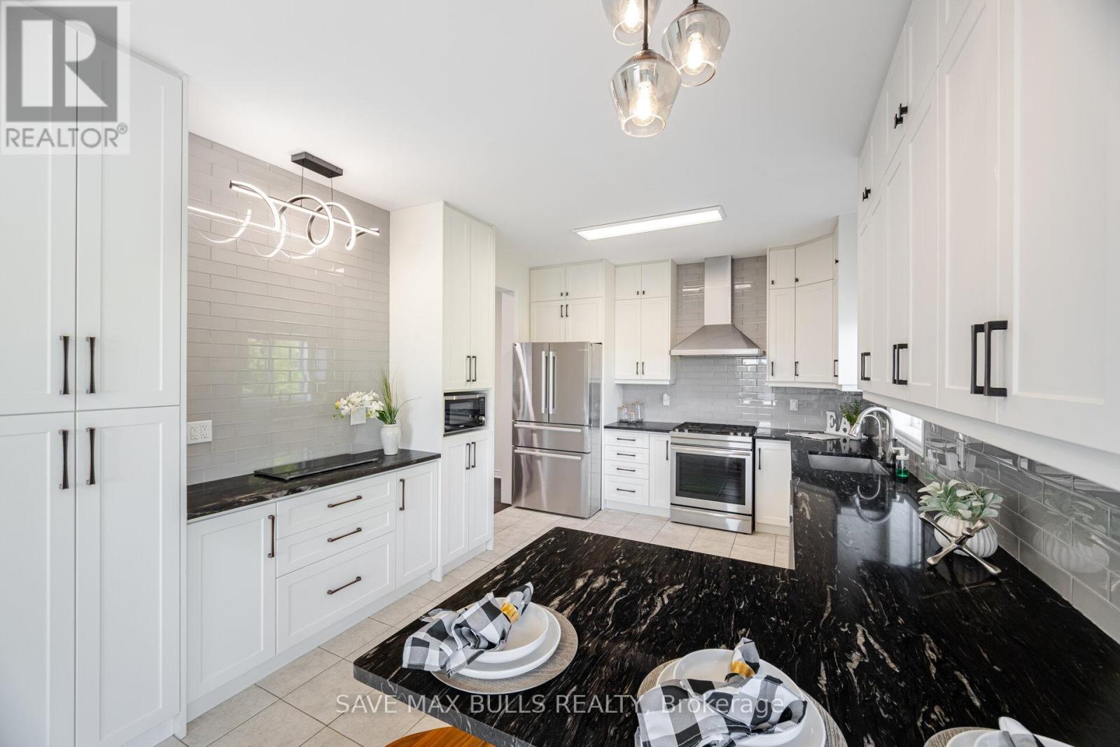Photo 16 of 23 Kilpatrick Court, Clarington ON