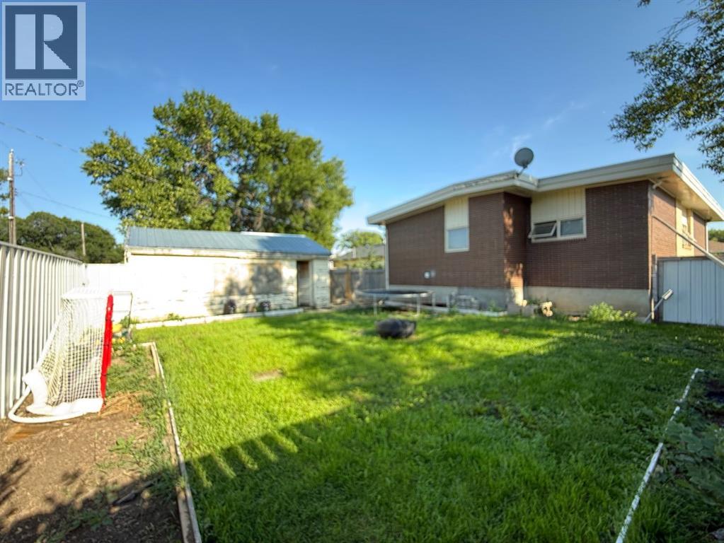 Photo 38 of 1505 6 A Avenue N, Lethbridge AB