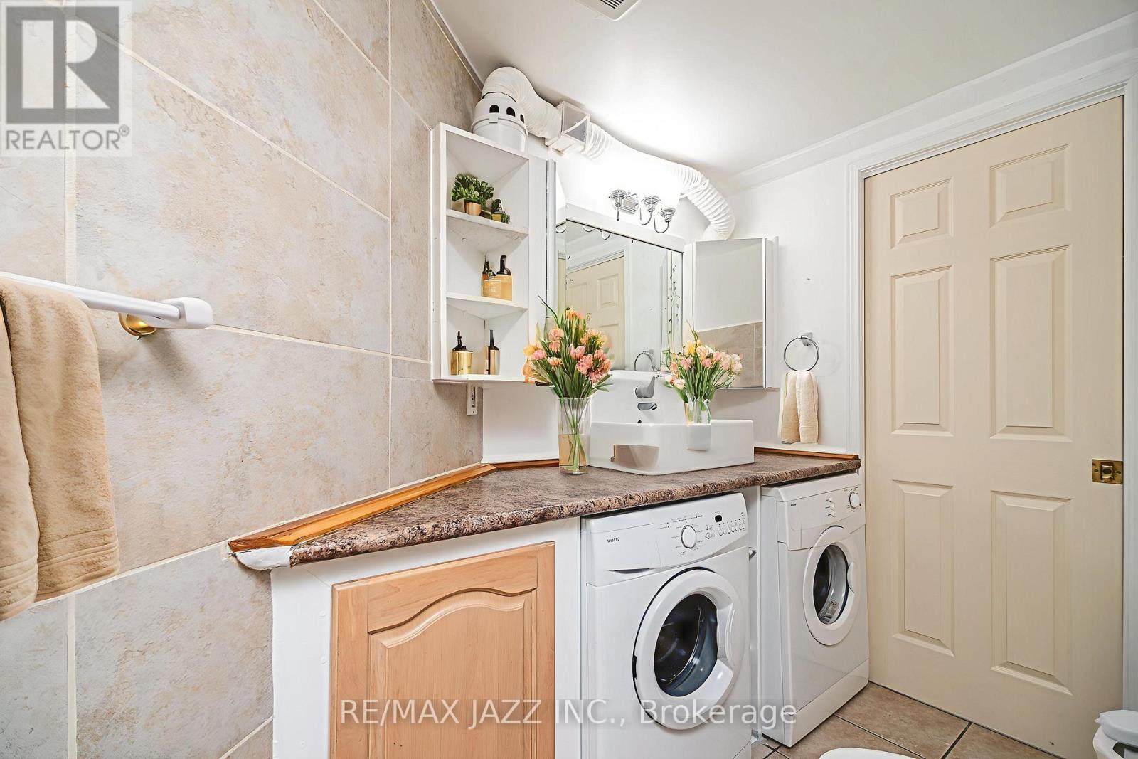 Photo 10 of Bsmt 30 Love Crescent, Ajax ON